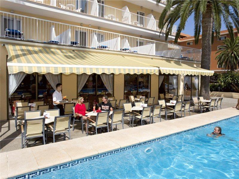 Universal Hotel Bikini Кала Миллор Экстерьер фото